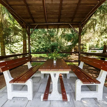 Komari Louka Hotel