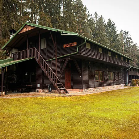 Hotell Komari Louka *