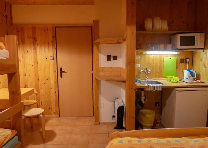 Hotell Komari Louka